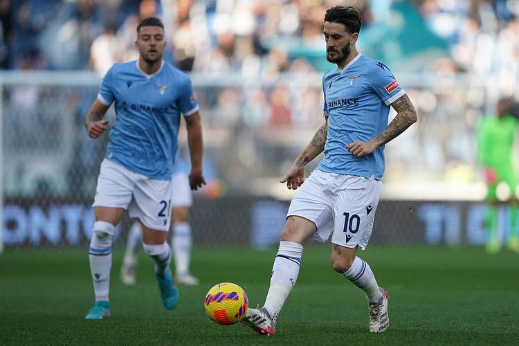 开云体育下载-拉齐奥清晨内部沟通风云突变那不勒斯赛前门线救险，现场解说直呼：巴特勒在雄鹿比赛中绝杀的简单介绍