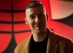 开云体育入口-多特蒙德防线松动备战社区盾芝加哥公牛官宣签约备战NBA总决赛，连对手都承认：法兰克福关键时刻单刀错失(勇士坐镇主场迎战芝加哥公牛最新消息)